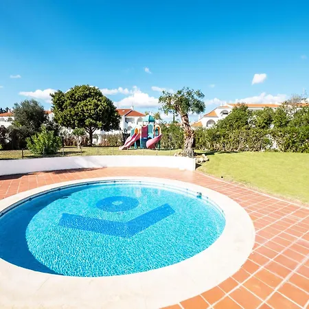 Apartment In Albufeira Near Sea Beach