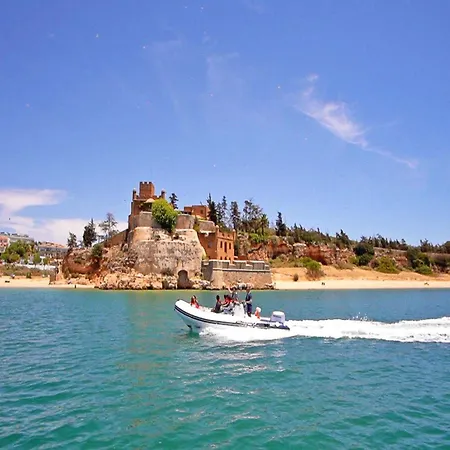 Apartment In Albufeira Near Sea Beach *