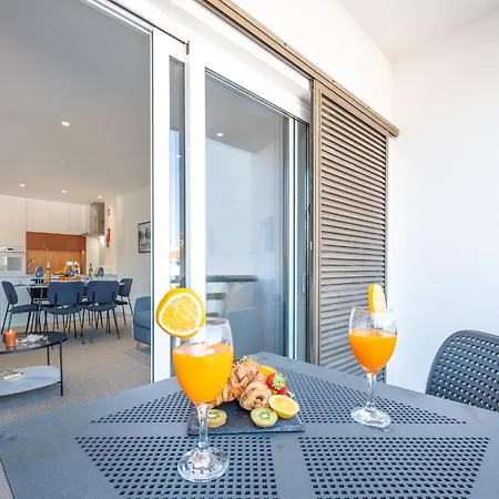 Apartment Modern Apartment, Sleeping 4 Albufeira